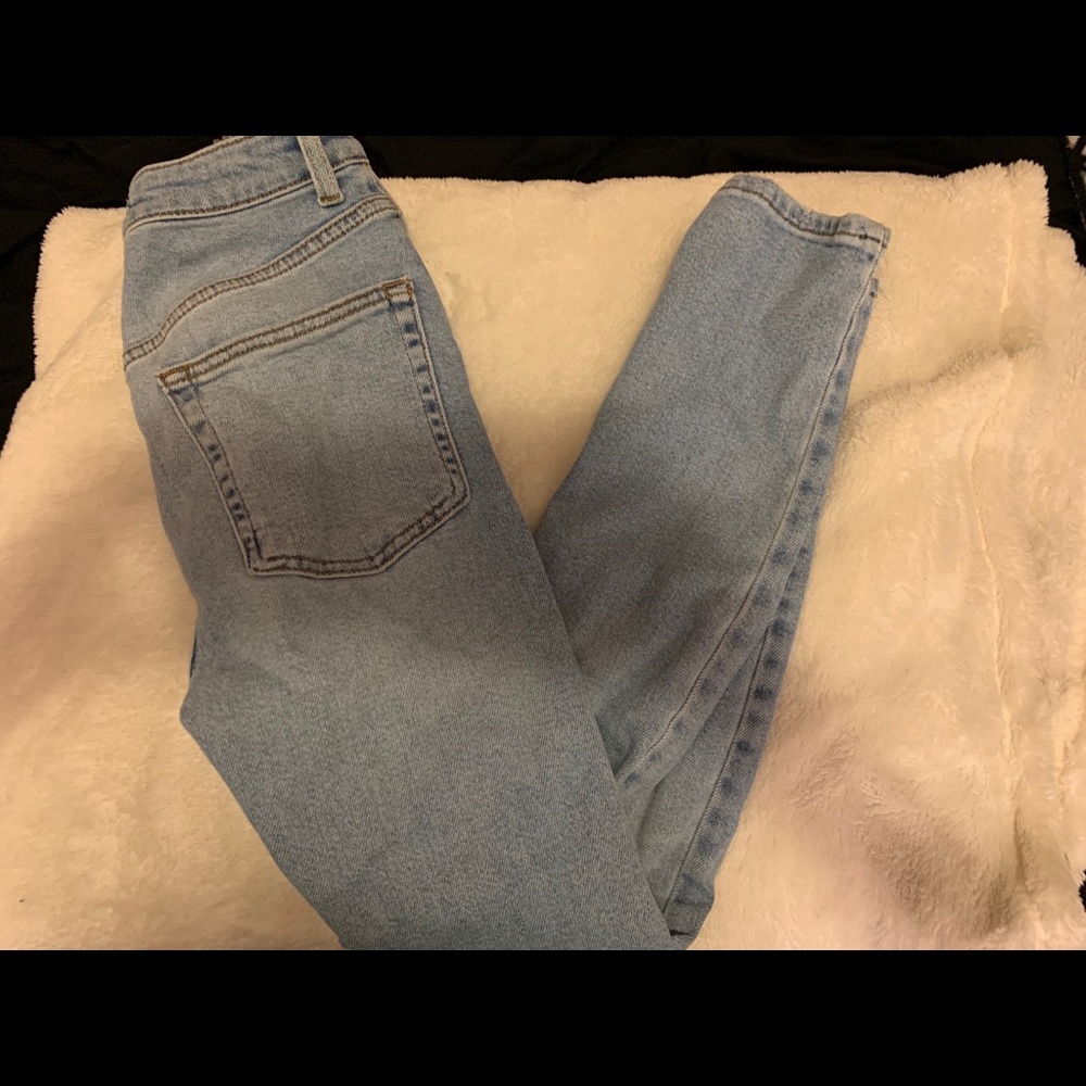 Forever 21 high waisted ripped jeans